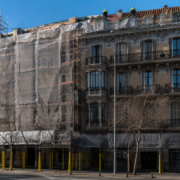 permisos-reformar-tejado-barcelona-andamio-eixample